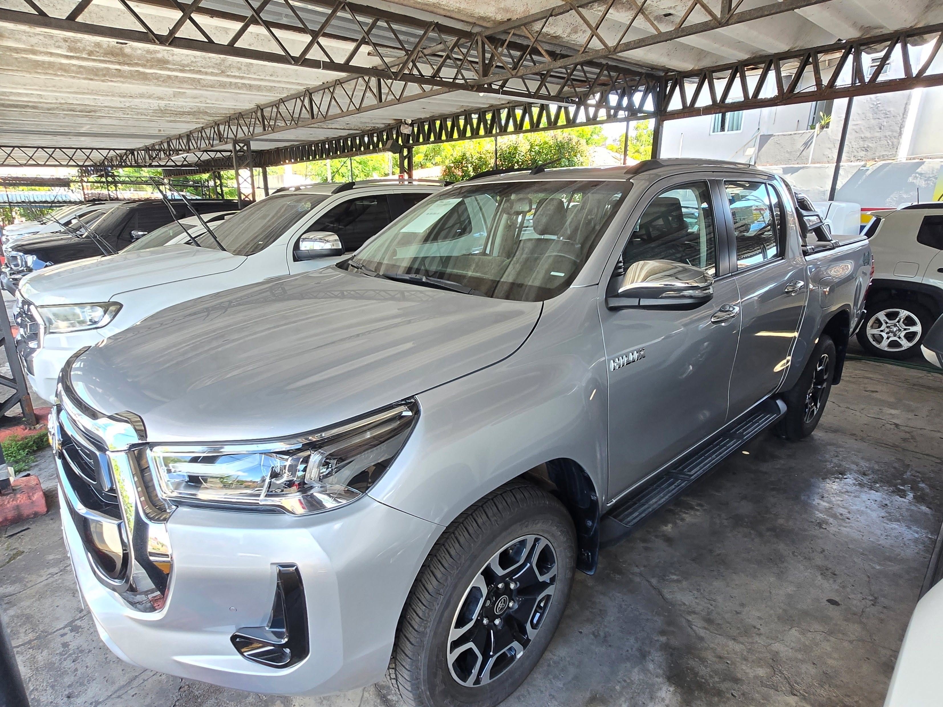  HILUX 2.8 TDI CD SRV 4X4 4WD (AUT)
